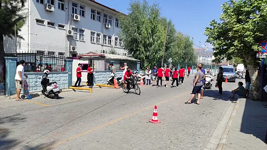 Velilerin kafaları karışık hangisi daha doğru?