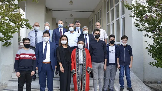 'İlin Ahisi, Kalfası ve çırağı Seydikemer Esnaf Odası'ndan