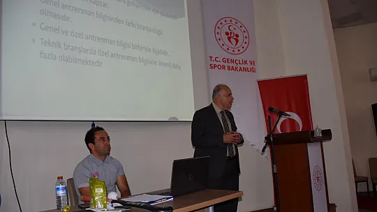 Hokey Antrenörlük Kursu Başladı