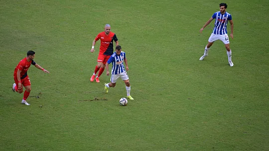 Fethiyespor deplasman galibiyetini aldı 2-4