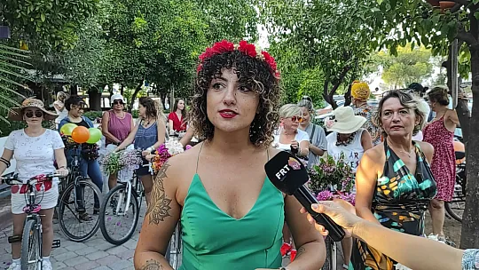 Fethiye'de 'Süslü Kadınlar Bisiklet Turu' gerçekleşti