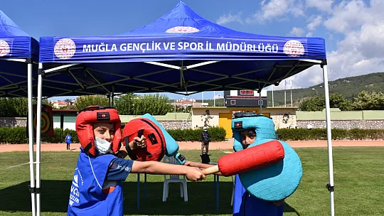 Muğla'da Avrupa Spor Haftası kapsamında 'Ulusal Herkes İçin Spor ve Sağlık Günleri' etkinlikleri açılış töreniyle başladı