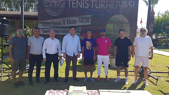 Tenis Turnuvası Ödül Töreni ile Sona Erdi