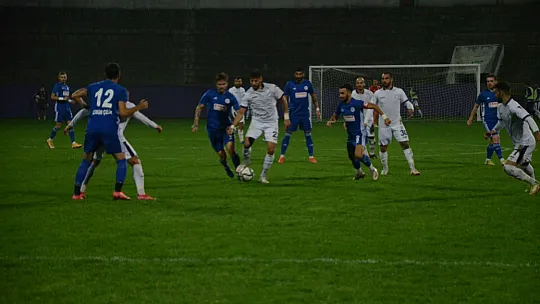 Fethiyespor Ordu'dan lider döndü