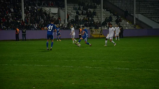 Fethiyespor Ordu'dan lider döndü