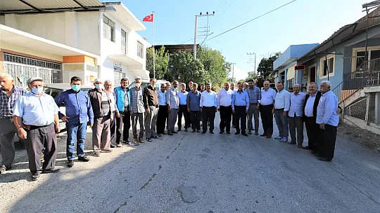 Başkan Otgöz, vatandaşların taleplerini dinliyor