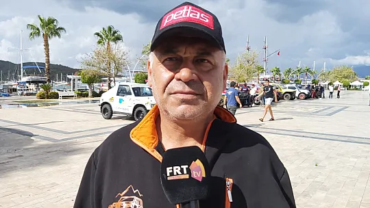 Offroad araçları güvenlik testi için Beşkaza Meydanında