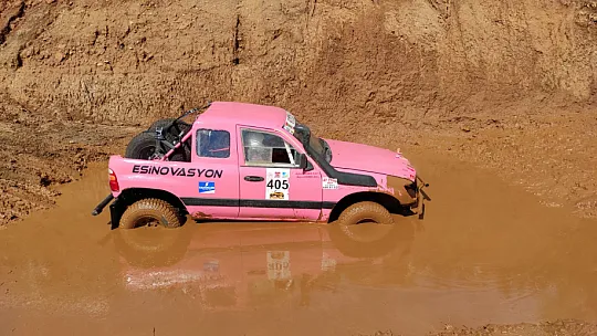 Türkiye Akdeniz Offroad Kupası 1. ayak Fethiye yarışı nefesleri kesiyor