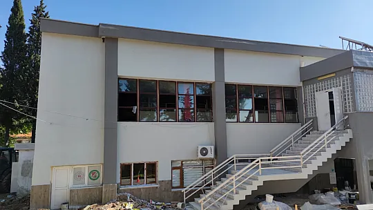 Muğla Atatürk Spor Salonu modern bir görünüme kavuşuyor