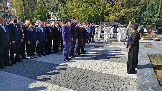 Muhtarlar Günü düzenlenen törenle kutlandı