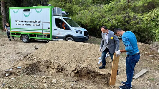 İngiliz Uyruklu vatandaşın cenazesine Seydikemer Belediyesi sahip çıktı