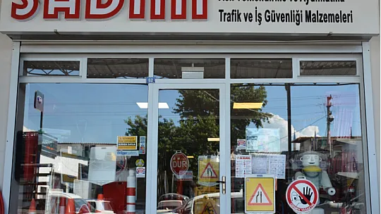 Yangına müdahalenin önemini FRT TV mikrofonlarına anlattı