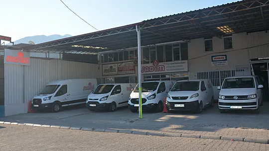 Yangına müdahalenin önemini FRT TV mikrofonlarına anlattı