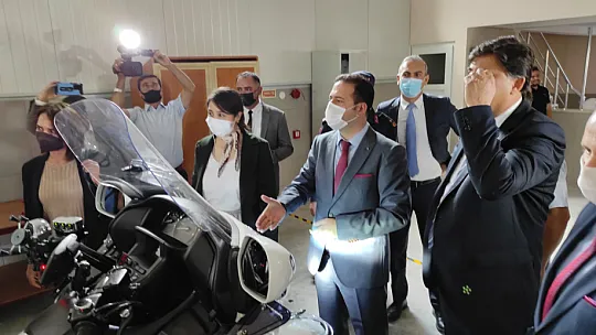 'Zanaatkarların kirli elleri medeniyetin aynasıdır'