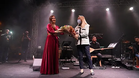 Seydikemer'de Cumhuriyet Konseri Coşkusu