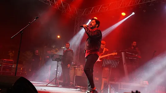 Seydikemer'de Cumhuriyet Konseri Coşkusu