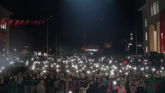 Seydikemer'de Cumhuriyet Konseri Coşkusu
