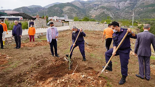 Başkan Otgöz, Fidan Dikim Etkinliğine Katıldı