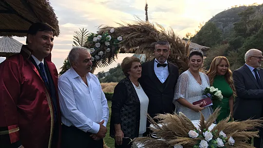 Kandil ve Kardeş ailesinin mutlu günü