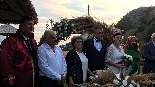 Kandil ve Kardeş ailesinin mutlu günü