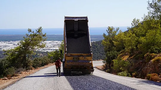 Seydikemer'de asfalt çalışmaları tamamlandı