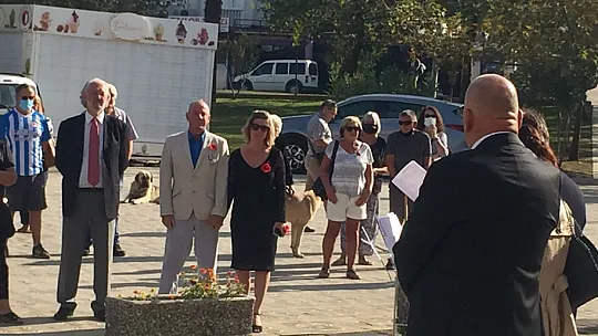 Fethiye'deki İngilizlerden Atatürk'e saygı duruşu