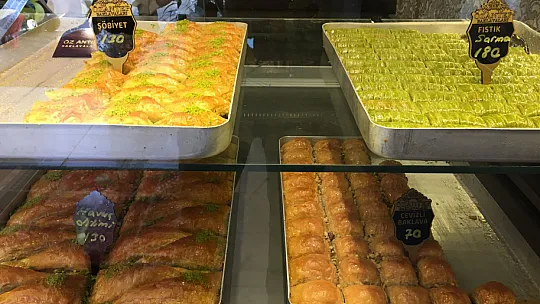 Özantep baklavaları Fethiye'de hizmete girdi