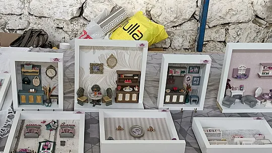 Antika severler 15 günde bir salı pazarında