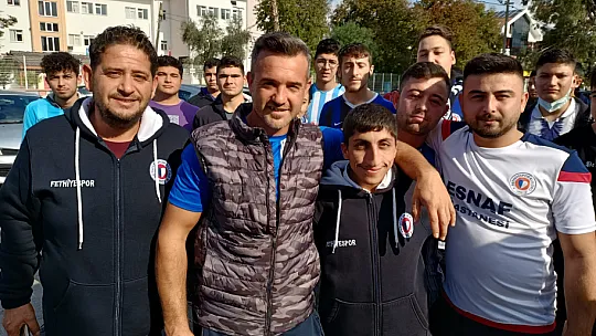 Apaçiler Fethiyespor'un yanında