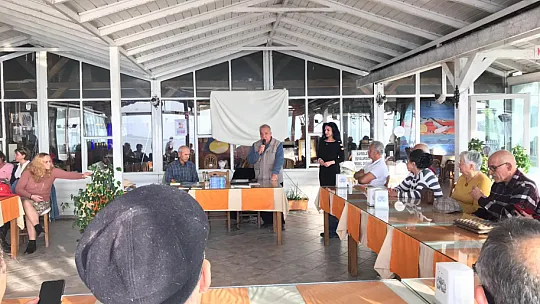 Fethiye Edebiyat Grubu İmza Günü'nde buluştu
