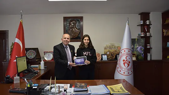 Ödüllerini İlman'dan Aldılar