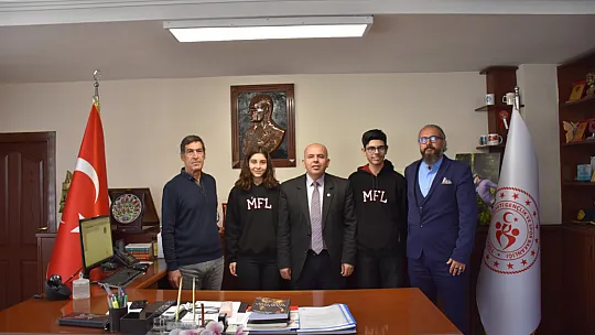 Ödüllerini İlman'dan Aldılar