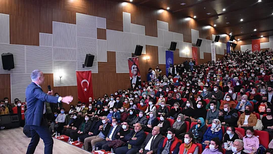 Bekir Develi Muğla'da gençlerle buluştu