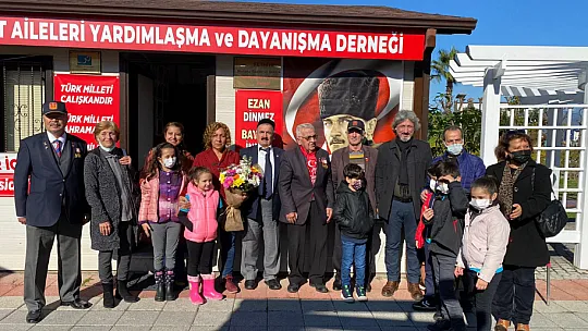 Öğrenciler gazileri ziyaret etti