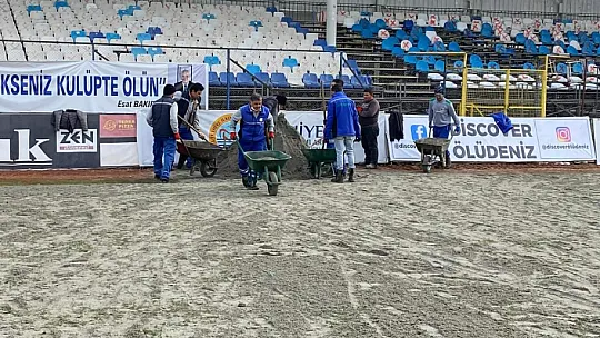 Fethiyespor 2. Yarı için çim yeniliyor
