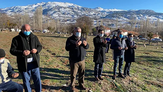 Bekçiler Muhtarı Ayan, Dualarla Toprağa Verildi