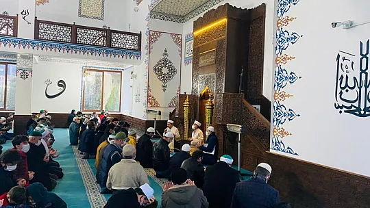Yılın Son Pazarı Hz. Ali Cami'nde Buluşuldu