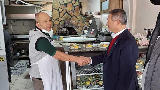 Soydemir, Karaçulha esnafını ziyaret etti