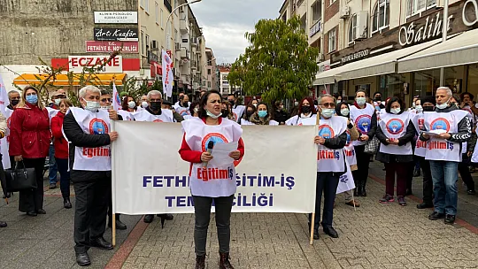 Öğretmenler İş Bıraktı