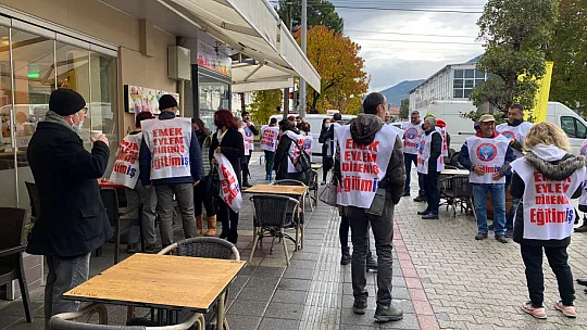 Öğretmenler İş Bıraktı