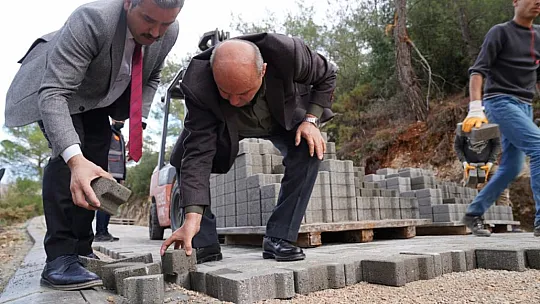 Pınara Antik Kent'in Yolu Kilitli Parke Yapılıyor