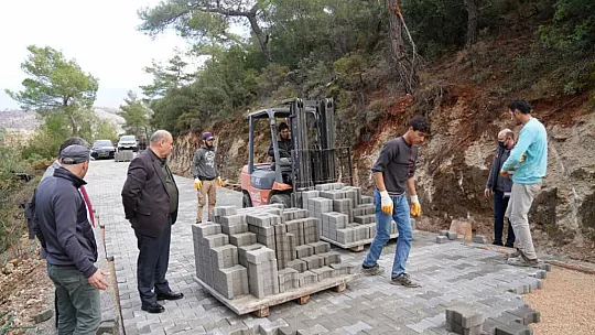 Pınara Antik Kent'in Yolu Kilitli Parke Yapılıyor
