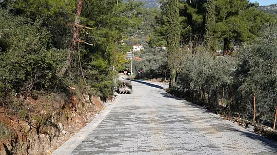 Pınara Antik Kent'in Yolu Kilitli Parke Yapılıyor