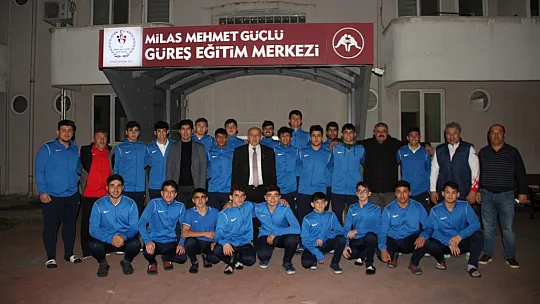 Muğla Gençlik ve Spor İl Müdürü Ömer İlman Geleceğin Şampiyonları İle Bir Araya Geldi