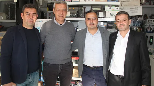 Demirtaş'ın genç ve çalışkan ekibi sahada