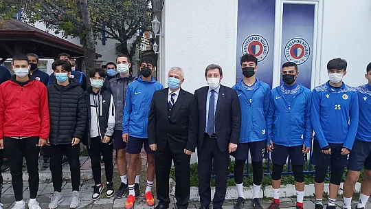 Vali'den Fethiyespor'a ziyaret