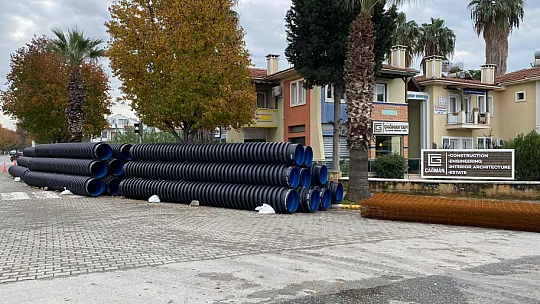 Maliye kavşağında altyapı çalışması