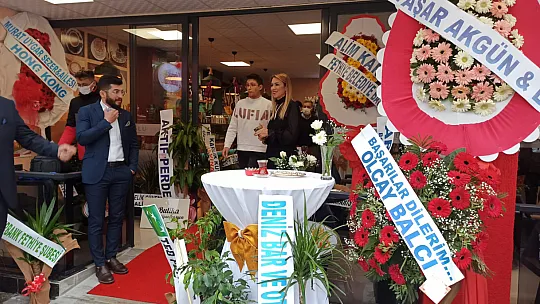 Faruk Güllüoğlu baklavaları Fethiye'de açıldı