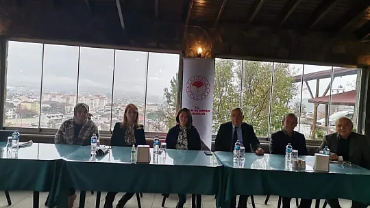 Kadın çiftçiler kahvaltı da bir araya geldi