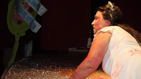 'Suretleri Kadının' büyük ilgi gördü